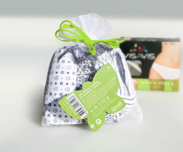 VIS-A-VIS — Packaging and labels, view 02